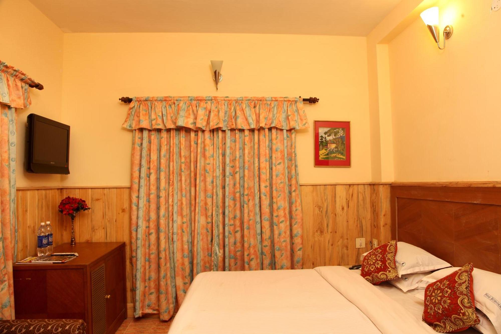Pine Borough Inn Kodaikanal Exteriér fotografie
